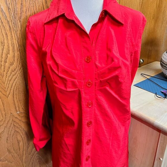 NWT Red Multiples Button Down Shirt Size Medium #037 - Picture 2 of 8
